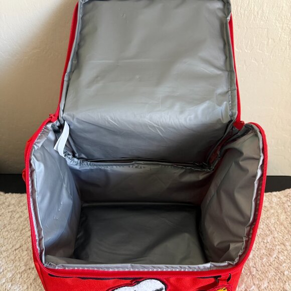 Snoopy's House 16-Can Lunch Pail - Picture 5 of 5